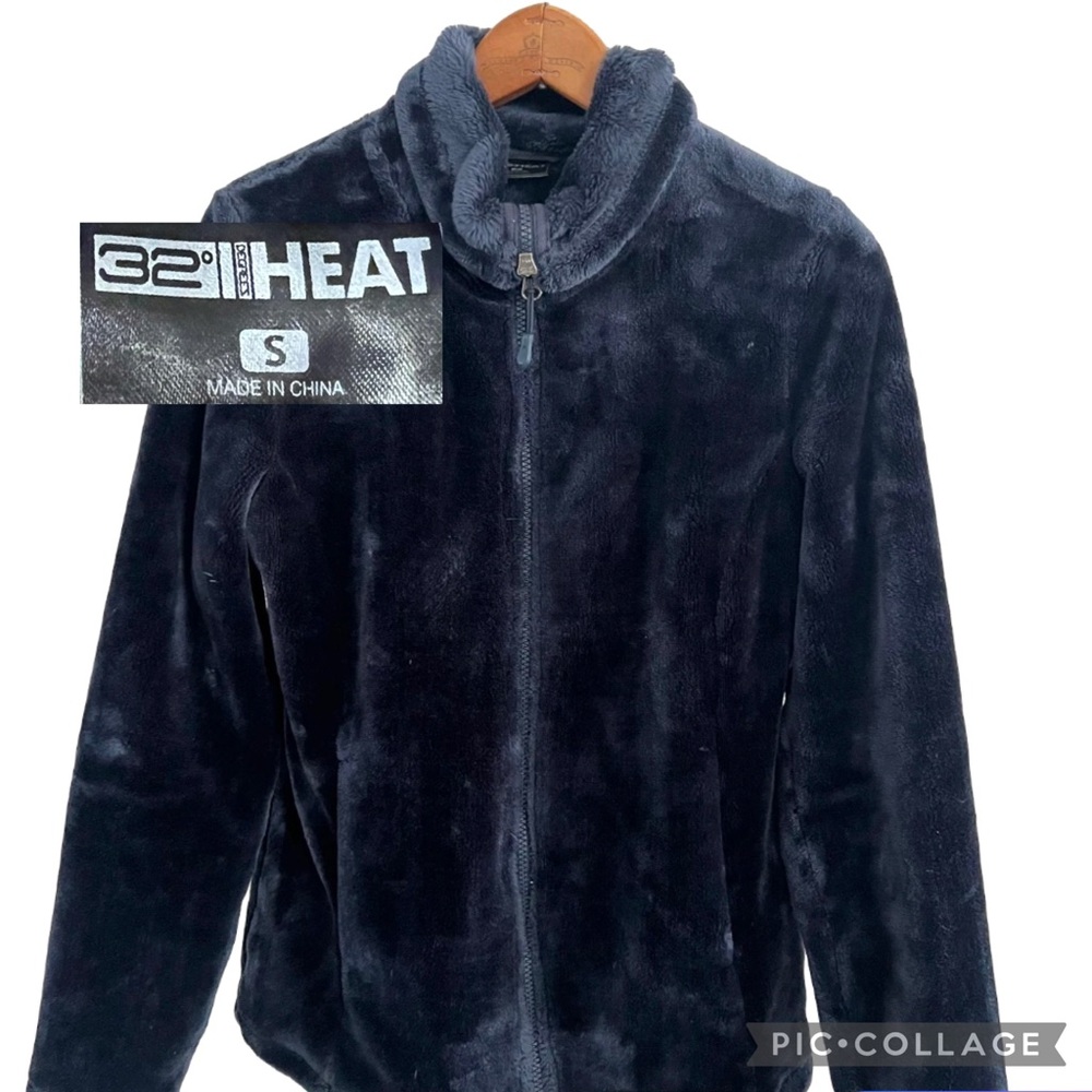 32 Degrees Faux Fur Navy Blue Jacket Full Zipper Long Sleeves Pocket on Sides